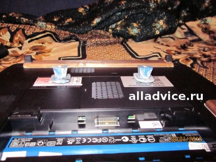 Picioare (stand) să se răcească laptop-ul cu mâinile (program) Picioare (stand) pentru laptop de răcire cu mâinile