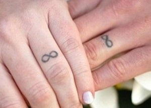 Inele de nunta tatuaj pe degete (inele) tatuaje verigheta pe degete