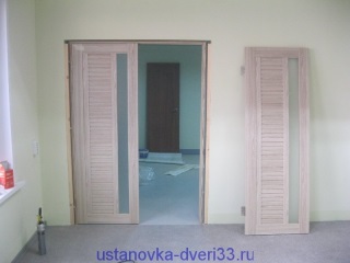 Caracteristici de instalare de leagăn (dvupolnyh, bivalvele) uși, instalarea de uși și Vladimir (tema de detaliu dezvăluite) Caracteristici de instalare de leagăn (dvupolnyh, bivalvele) uși, instalarea ușilor și Vladimir
