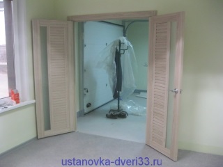 Caracteristici de instalare de leagăn (dvupolnyh, bivalvele) uși, instalarea de uși și Vladimir (care parte este în cazul în care) Caracteristici de instalare de leagăn (dvupolnyh, bivalvele) uși, instalarea ușilor și Vladimir