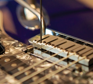 Otstrojka Stratocaster amortizor (Stratocaster) Stratocaster Fender detuning
