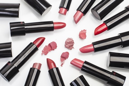 Nuanțe de roșu ruj Rouge Shiseido comentarii Rouge și Swatch, din interior frumusete (Rouge) Nuanțe de roșu ruj Rouge Shiseido comentarii Rouge și Swatch, din interior frumusete