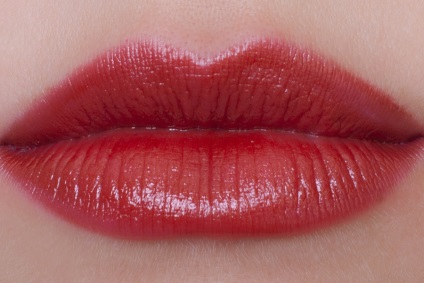 Nuanțe de roșu ruj Rouge Shiseido comentarii Rouge și Swatch, din interior frumusete (buze) Nuanțe de roșu ruj Rouge Shiseido comentarii Rouge și Swatch, din interior frumusete
