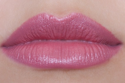Nuanțe de roșu ruj Rouge Shiseido comentarii Rouge și Swatch, din interior frumusete (ruj cremos) Nuanțe de roșu ruj Rouge Shiseido comentarii Rouge și Swatch, din interior frumusete