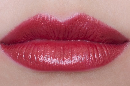 Nuanțe de roșu ruj Rouge Shiseido comentarii Rouge și Swatch, frumusete din interior (Shiseido) Nuanțe de roșu ruj Rouge Shiseido comentarii Rouge și Swatch, din interior frumusete