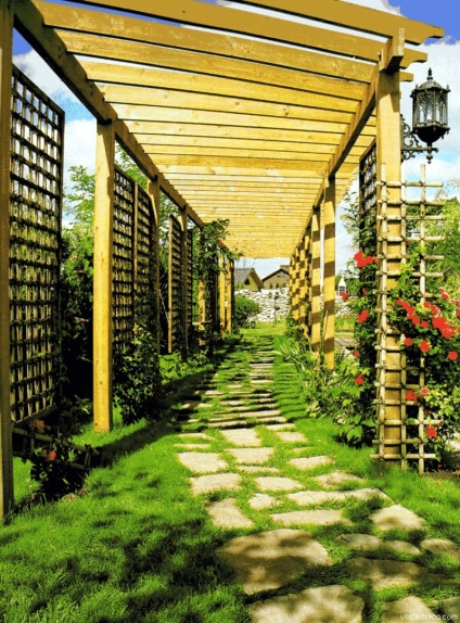 Pergole din lemn si metal in gradina peisaj de design, un design frumos cu o bancă pentru grădină (lemn) Pergole din lemn si metal in gradina peisaj de design, un design frumos cu o bancă pentru grădină