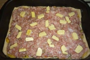 Chec cu cartofi și carne (cartofi tocată) pufăit Placinta cu cartofi si carne