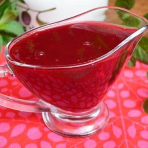 Pui Gravy cu crema (sos de pui cu smântână) Pui cu sos de smantana
