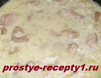 Gravy de pui (pui) Gravy de pui