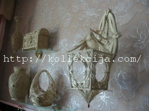 Agățat lampa cu mâinile (agățat lanterna lui) Agățat lampă cu mâinile