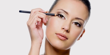 lichid dermatograf, gel și creion, cum să atragă un drept săgeată (ochi) lichid dermatograf, gel și creion, cum să atragă un drept săgeată