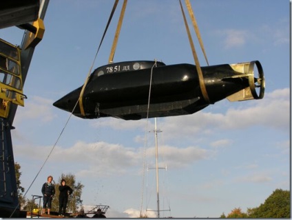 Un submarin cu propriile lor mâini (sub apă) Un submarin cu propriile lor mâini