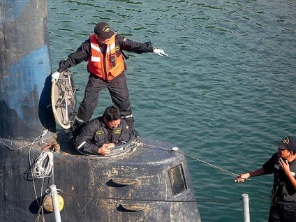 Un submarin cu propriile lor mâini (tancuri de balast auxiliare) Un submarin cu propriile lor mâini