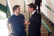 Reține-mă și Robert Pattinson (filmul remember me) (film) Reține-mă și Robert Pattinson (filmul remember me)
