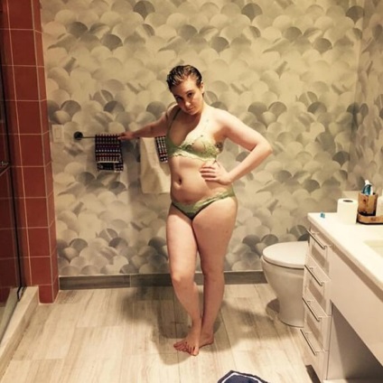 Pose pentru o sedinta foto pentru fete full - cum să se ascundă defecte (pentru) Pose pentru o sedinta foto pentru fete full - cum să îți ascunzi defectele