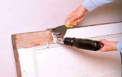 Restaurare de uși din lemn cu mâinile lor (restaurare) Restaurare de uși din lemn cu mâinile lor