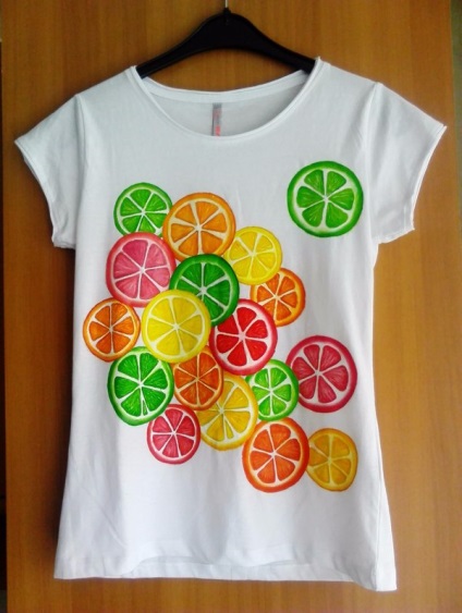 Figura-cămașă (figura) Bazându-se pe un tricou