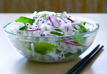 salata Daikon - tradiționale și noi rețete salata daikon (sarcina) salata Daikon - rețete tradiționale și noi pentru salate de daikon