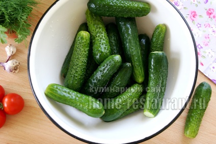 salata de castraveti cu ceapa pentru iarna „Gulliver“ (Gulliver) salata de castraveti cu ceapa pentru iarnă „Gulliver“