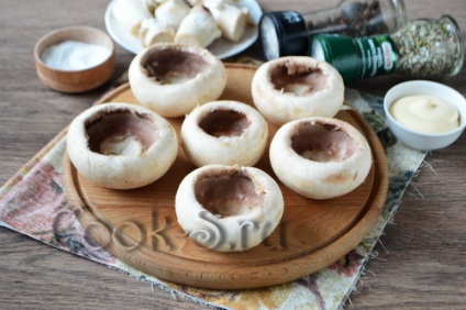 Ciuperci umplute cu carne tocată în cuptor - o reteta cu fotografie (gustări) Ciuperci umplute cu carne tocată în cuptor - reteta cu o fotografie