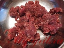 Ciuperci cu umplutura (umplute capace champignon) Ciuperci cu carne tocată