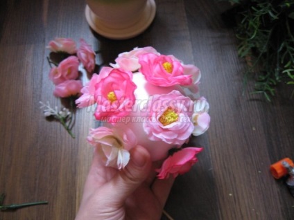 Topiara de flori artificiale, cu propriile sale mâini (topiara cu mâinile) Topiara de flori artificiale, cu propriile sale mâini