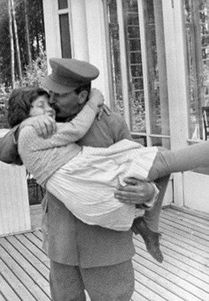 Tragedia familiei lui Stalin (tragedia) Tragedia familiei lui Stalin