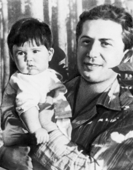 Tragedia familiei lui Stalin (tragedia) Tragedia familiei lui Stalin