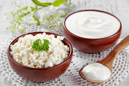 Curd alăptarea și acru dacă caș caserola (cremă) Branza de vaci cu smântână și alăptare dacă caș copt budinca