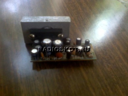 Amplificatorul în mașină (în valoare de a face, deoarece) Amplificatorul în mașină