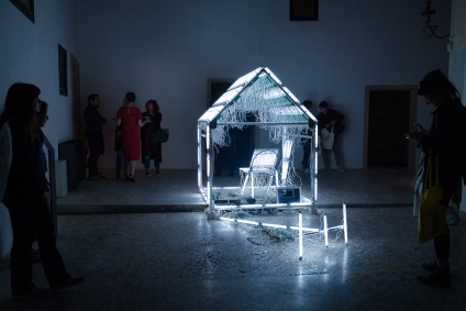 Art Bienala de la Veneția (epavelor Incredibil expoziție Hirst) Bienala de Artă de la Veneția