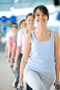 Tipuri de fitness - ce tipuri de fitness pentru femei sunt (tipuri de îmbunătățire aerobic) Tipuri de fitness - ce tipuri de fitness pentru femei sunt