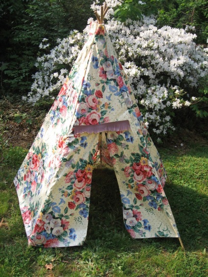 Wigwam cu mâinile lor (lor) mâinile wigwam proprii