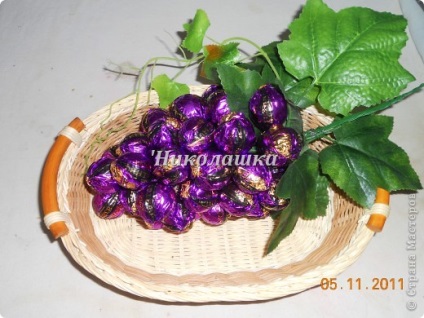 Struguri de dulciuri, artiști țară (sârmă) Struguri de dulciuri, artiști țară