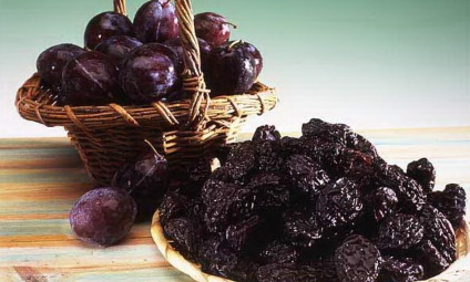 Bare de prune - cum se reciclează o recoltă mare (vinul va fi gata) Bare de prune - cum se reciclează o recoltă mare