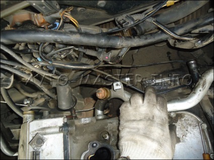 Înlocuirea sau îndepărtarea c4 audi motorului 2 (motor) Schimbare sau motor îndepărtarea audi c4 2