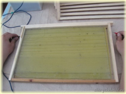 Note apicultor Siberian modul de a face cadru navaschivatel electrice (cadru) Note apicultor Siberian modul de a face cadru navaschivatel electrice
