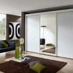 Uși pentru dulapuri cu oglinzi, proiectare m2 (uși oglindă, dulapuri glisante) Uși pentru dulapuri cu oglinzi, m2 Design