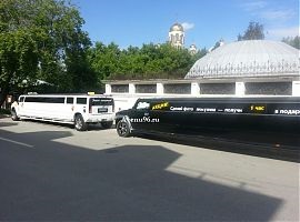 procesiune de nunta la Ekaterinburg, masini, masina coloana de mașini pentru o nunta, decorare, chirie, ordine