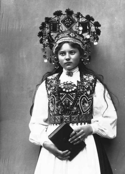 20 fotografii fermecătoare mireasa norvegiană în costume naționale de nunta (naționale) mireasa norvegiană 20 de fotografii fermecătoare în costume naționale de nunta