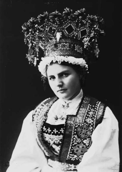 20 fotografii fermecătoare mireasa norvegiană în costume naționale de nunta (norvegiană) mireasa norvegiană 20 de fotografii fermecătoare în costume naționale de nunta