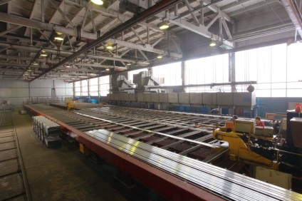 Bagheta pentru plafoane intinse, Echipament de producere a cadrului împreună cu ghidul de mâini, fotografii, și (întindere) Bagheta pentru plafoane intinse, Echipament de producere a cadrului împreună cu ghidul de mâini, fotografii, și