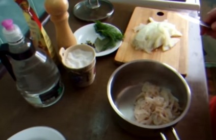 calmari alimentare (tăiate în fâșii mici) Mâncăruri de calmari