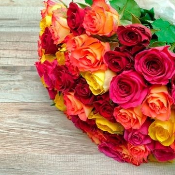 buchet de mireasa din trandafiri rosii - o floare de nunta clasic aranjarea (un buchet de trandafiri roșii) buchet de mireasa din trandafiri rosii - o nunta clasica floristica