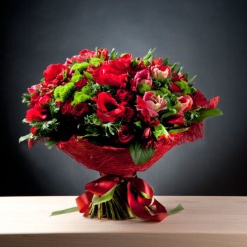 buchet de mireasa din trandafiri rosii - o floare de nunta clasic aranjarea (un buchet de trandafiri roșii) buchet de mireasa din trandafiri rosii - o nunta clasica floristica