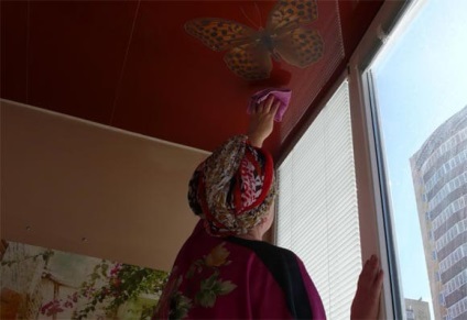 Spălarea de plafoane cum să se spele corect lucioasă și mată plafon, foto și video, exemple (vă spălați plafoane) Spălarea de plafoane cum să se spele corect exemple plafon lucioasă și mată, foto și video