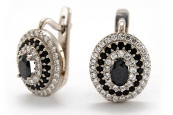 Ceea ce este diferit de zircon zirconiu cubic (despre pietre prețioase) Ceea ce este diferit de zircon zirconiu cubic