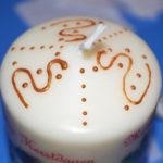 Decupaj un nou 2017 sticle de șampanie, lumânări, farfurii (decupaj nouă sticlă de șampanie 2017 master-class cu propriile lor mâini) Decupaj un nou 2017 sticle de șampanie, lumânări, farfurii