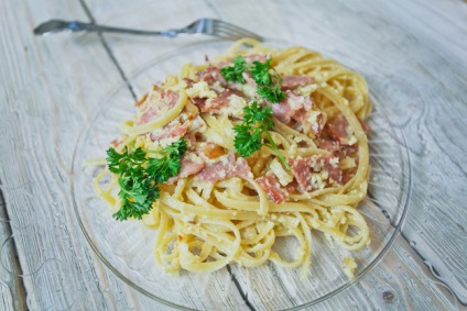 Homemade paste carbonara - reteta de gătit cu pas cu pas fotografii la (30 minute) paste carbonara de casă - reteta de gătit cu pas cu pas fotografii pe