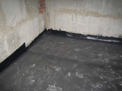 Drenaj în subsolul casei interior si exterior, ca un garaj uscat (drenaj extern) Drenaj în subsolul casei interior si exterior, ca un garaj uscat